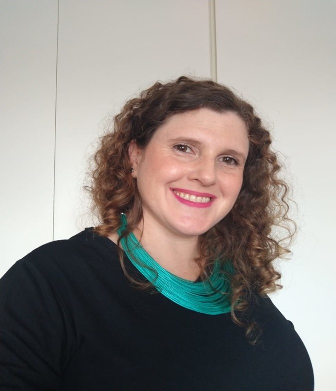 Prof. Greisse Viero da Silva Leal (UFSM)