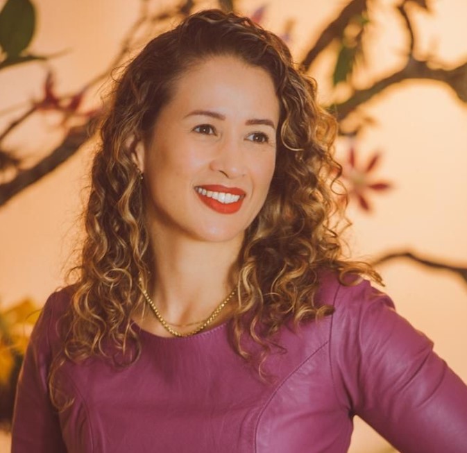 Profª Drª Aline Cardoso Siqueira