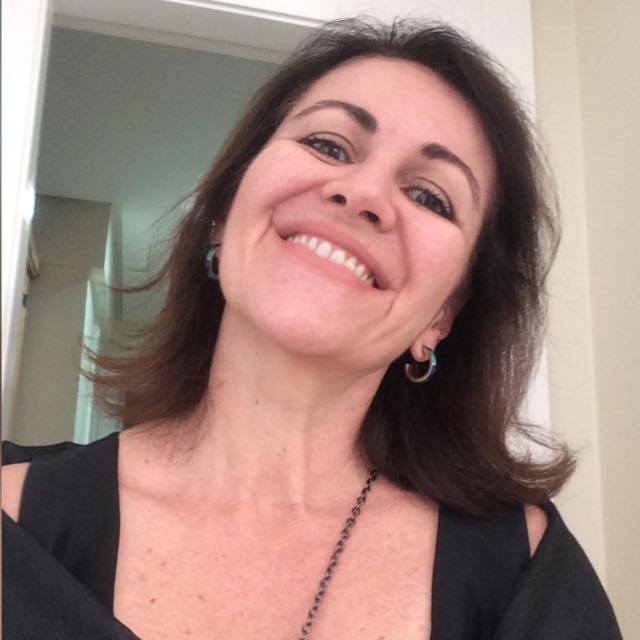 Carmen Rejane Flores